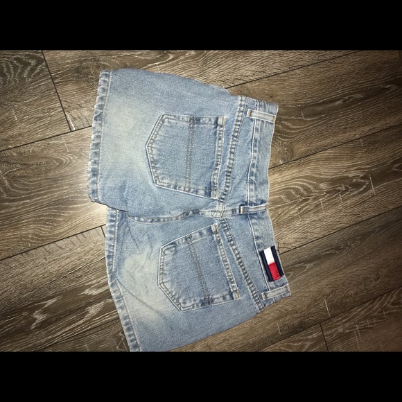 Shorts - Picture 3 of 3